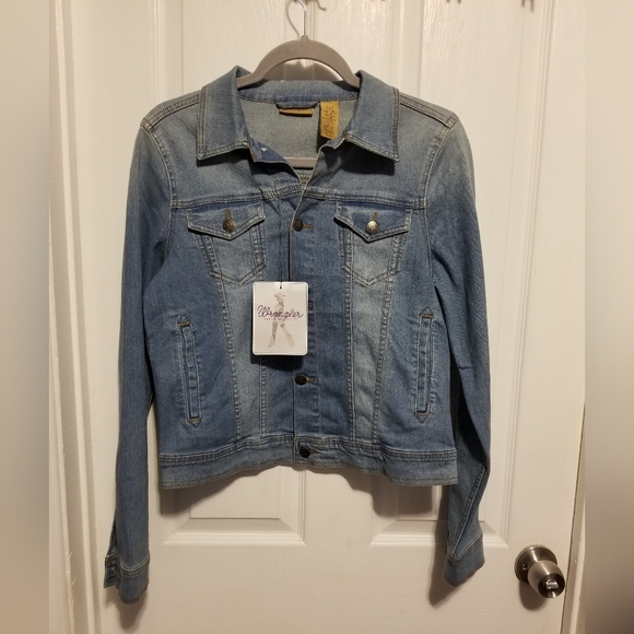 Wrangler Jackets & Blazers - NWT Wrangler  Denim Jackets Size SP